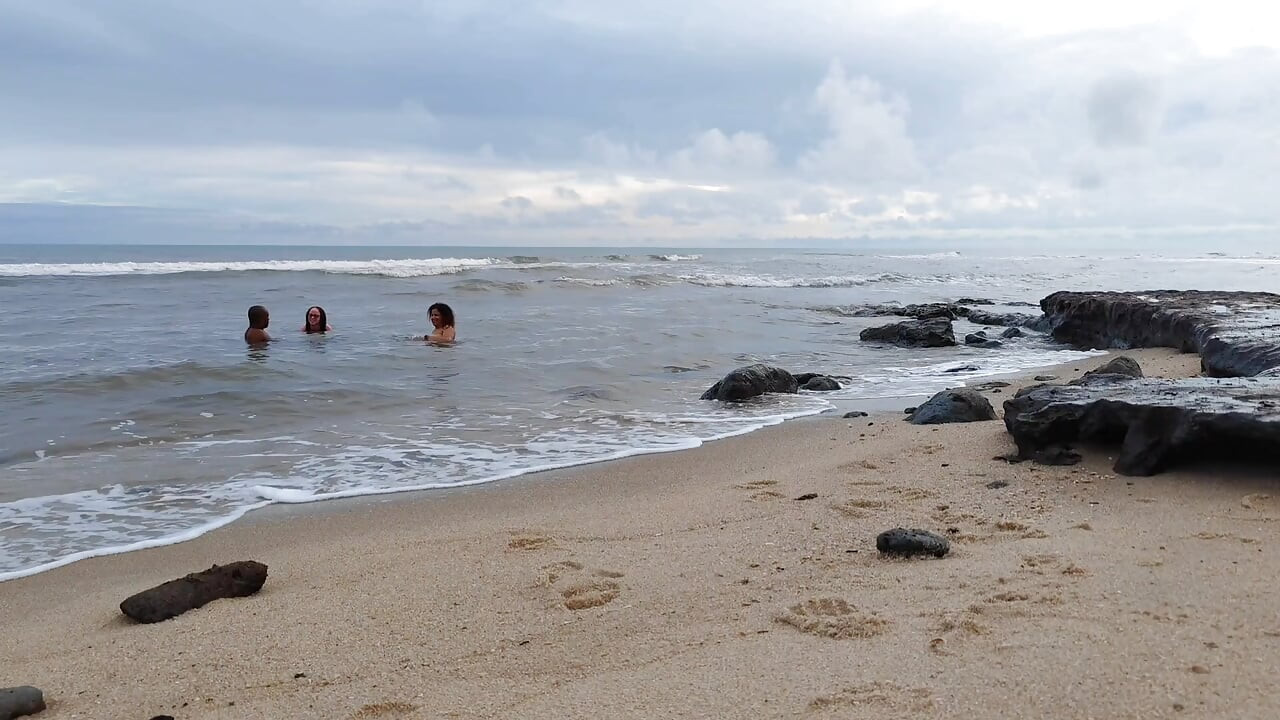 WITH TWO ON THE BEACH AND BONTANDO TO SUCK MY CUM