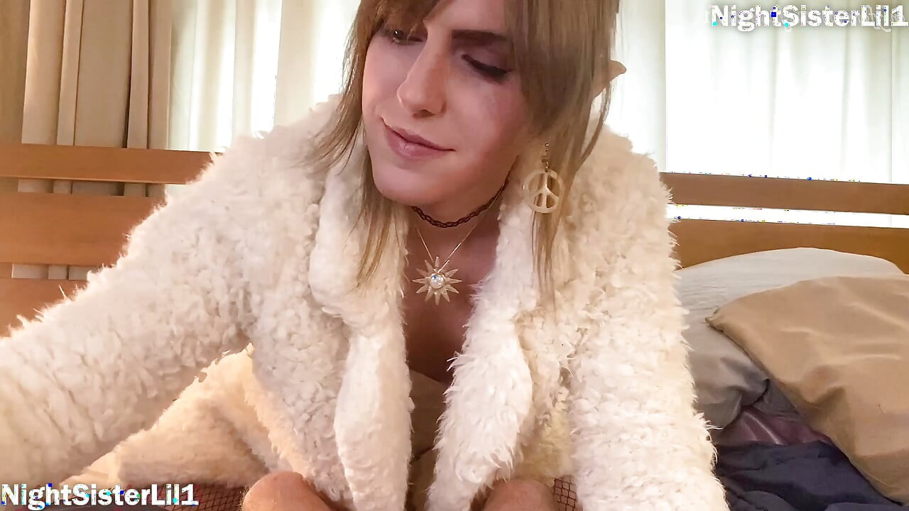 Classy Trans Girl Beautiful Eyes Sensual BJ Cum in Mouth