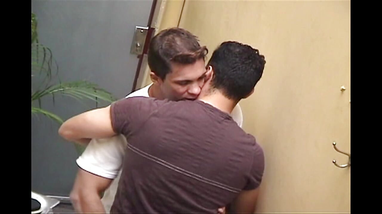 Hispanic.muscle Couple Fuck in the Spa