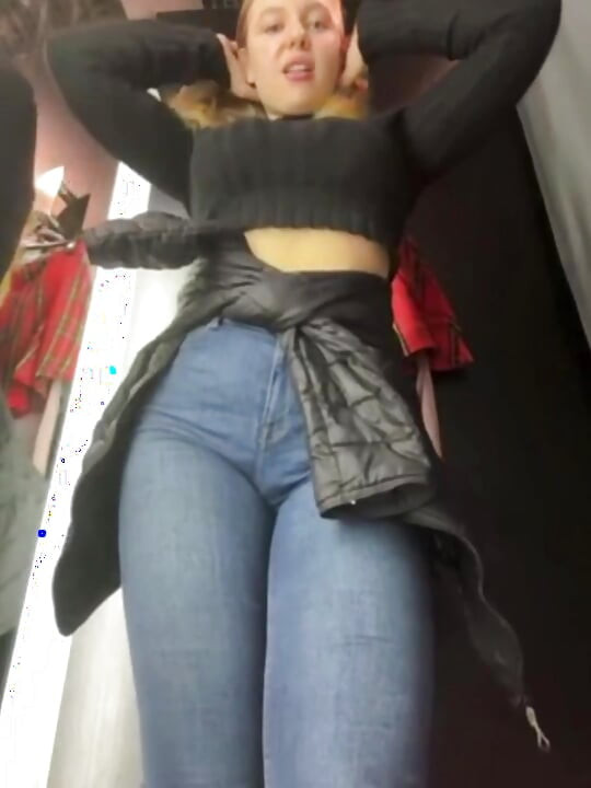 Public fucking in the changing room Jucielussie
