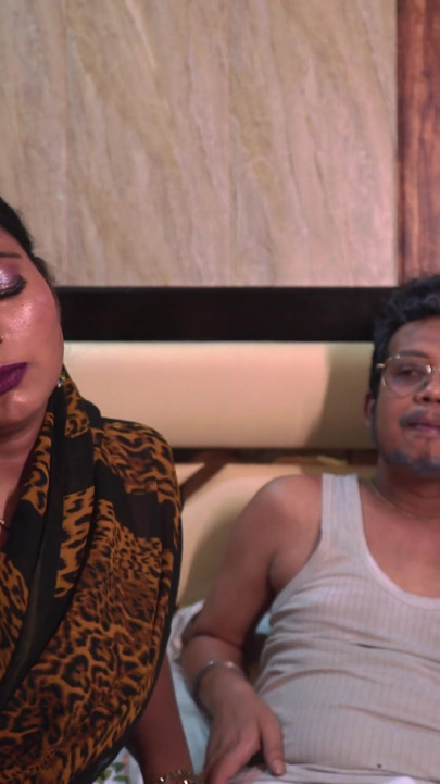 After her husband left, the daughter-in-law satisfied her sexual desire with her father-in-law's penis. | Clip 1