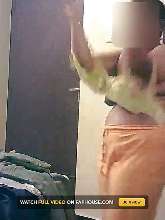 Sexy Big Ass & Tits Desi Aunty Dress Change Video