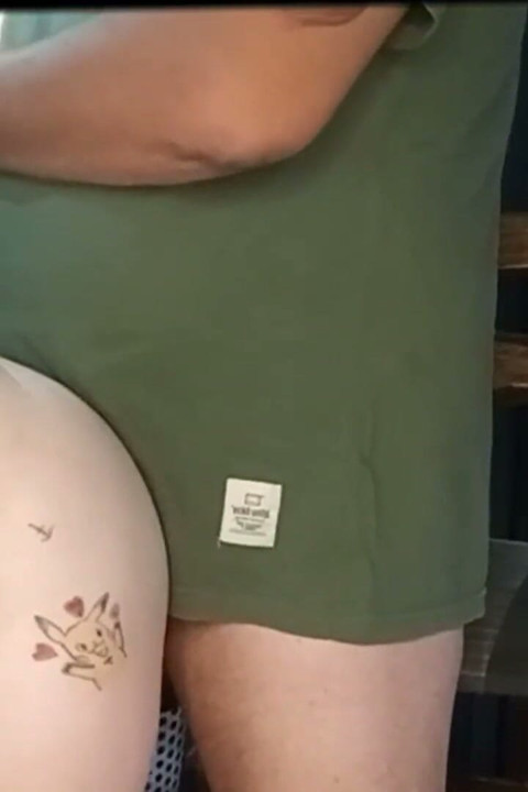 Ik hou ervan om pikken van mijn stiefbroer te zuigen
