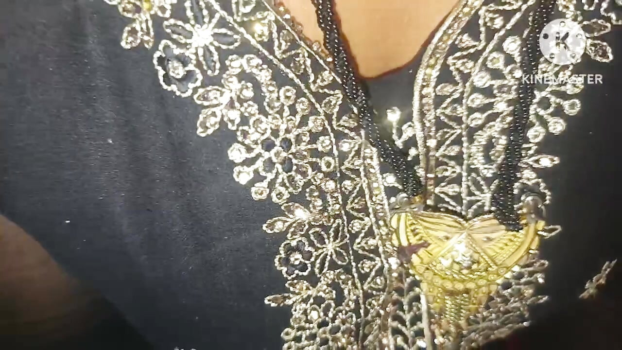 Desi ártatlan 18 plusz tini feleség extrém hardcore baszott teljes film hindi audio