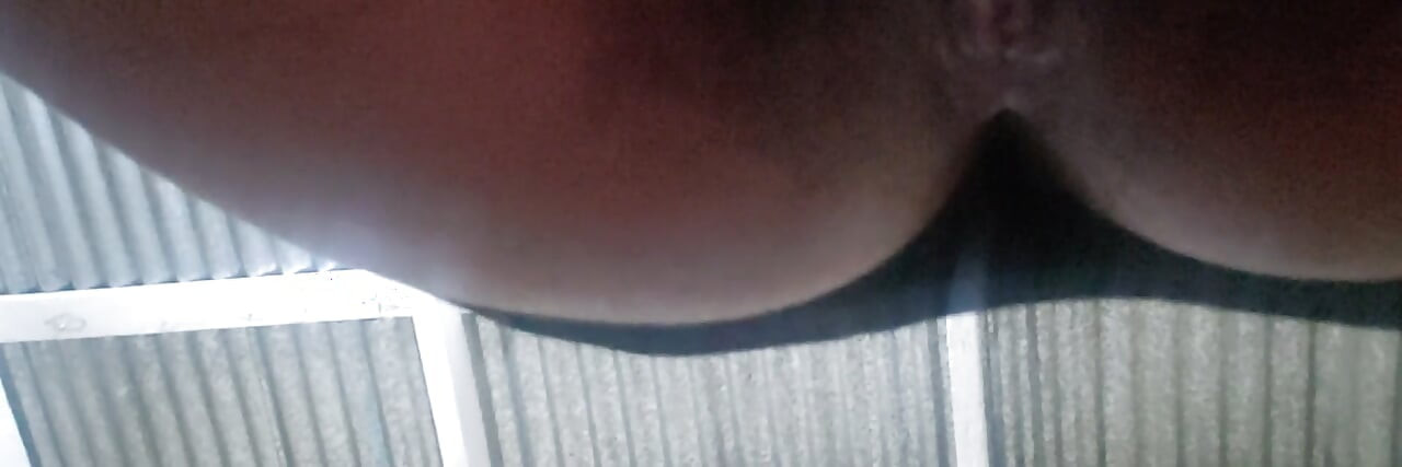 Dlakavi prirodni amater - POV video sa pravim domaćim autentičnim stilom