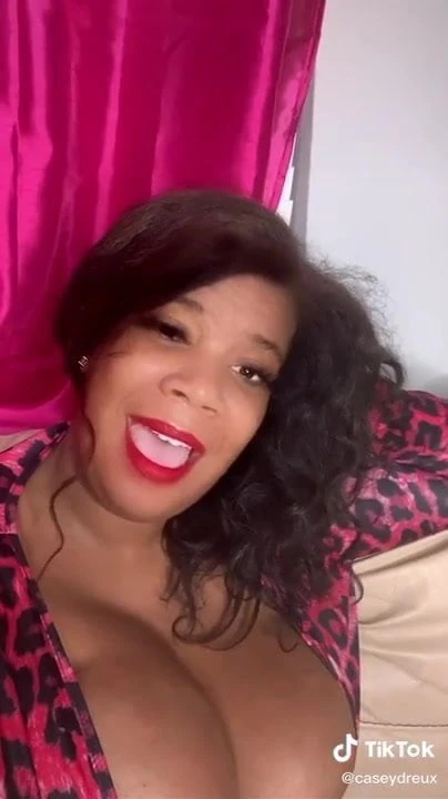 Juicy Ebony Cougar Casey Dreux Busting Tits