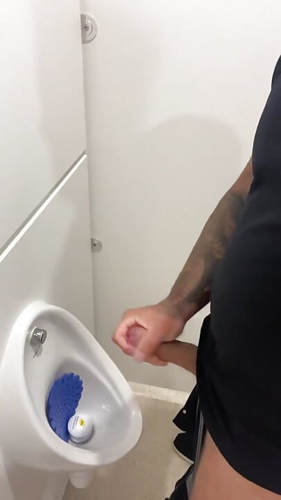 Bathroom Piss and Jerk