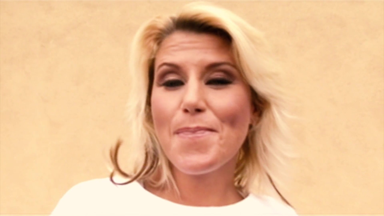 Summer Storm喜欢成为一个老鼠熟女