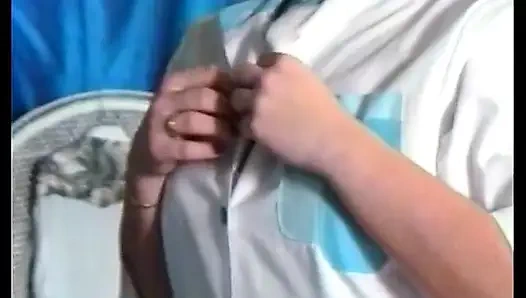 Волосатую медсестру анально дрючили