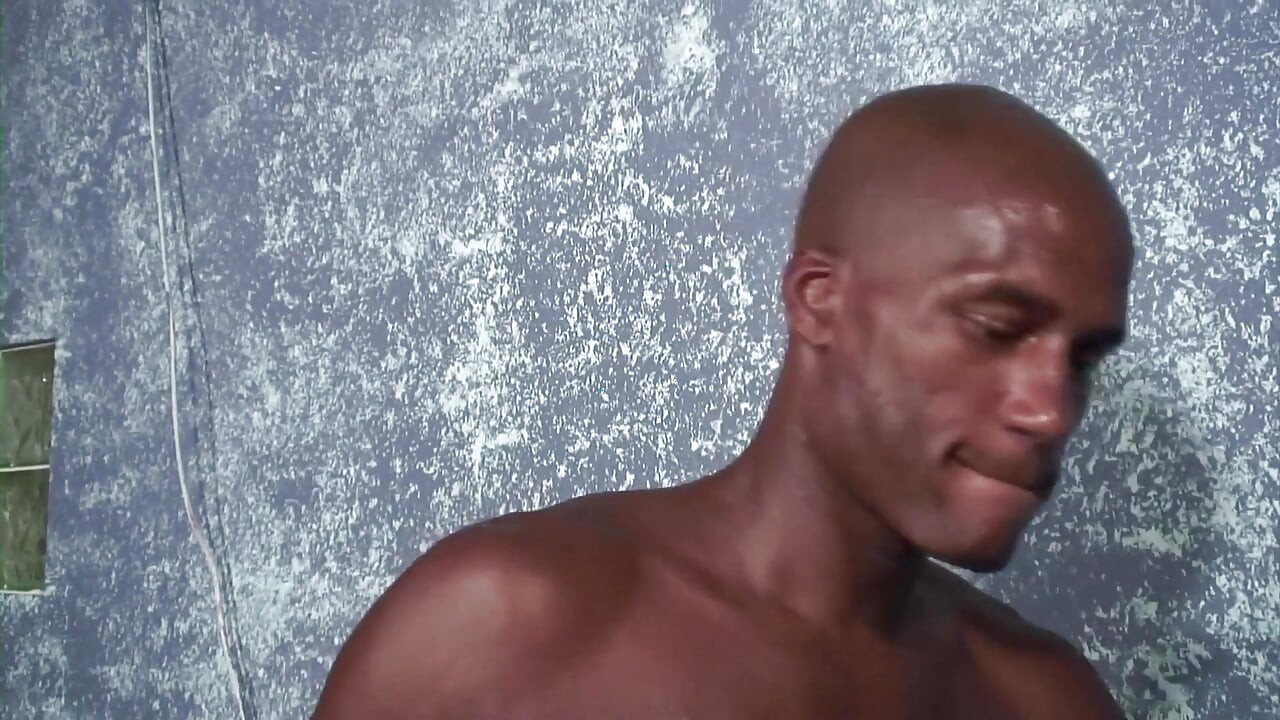 Athletic big dick black guy find eager white hole