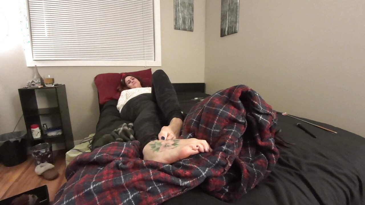 Soft Ticklish Soles & Cute Giggles - A Love Note to Foot Tickle Lovers