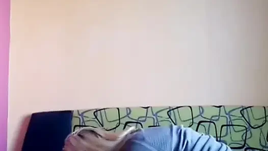 Bangun, sayang, aku ingin bercinta