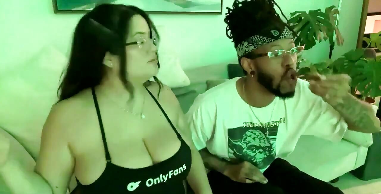 Live Stream with Dani Valentina