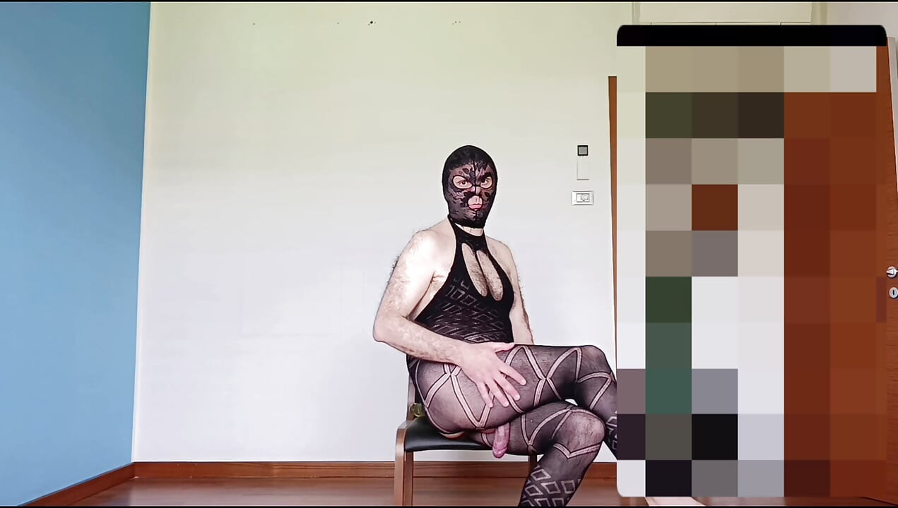 Zabavljam se s mojim dildom