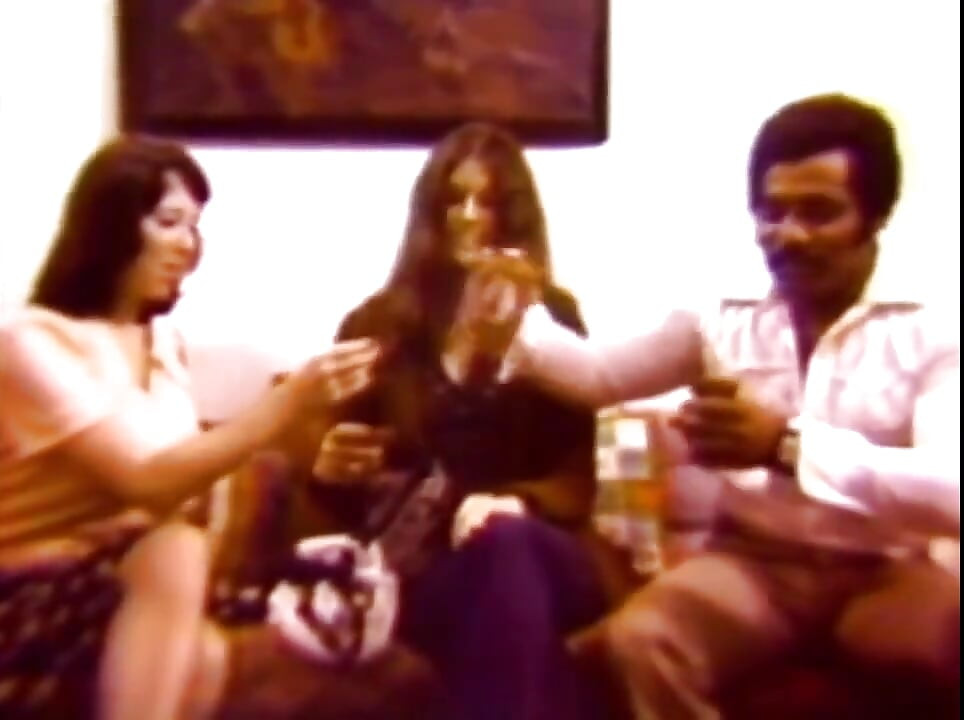 Vintage sex for two sexy sluts