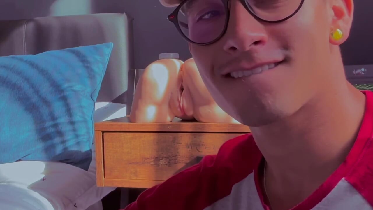 skinny guy shows you how to fuck an ass