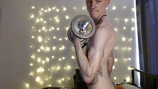 Endo jerks off his dick while his muscles are covered in oil and flexes his muscles