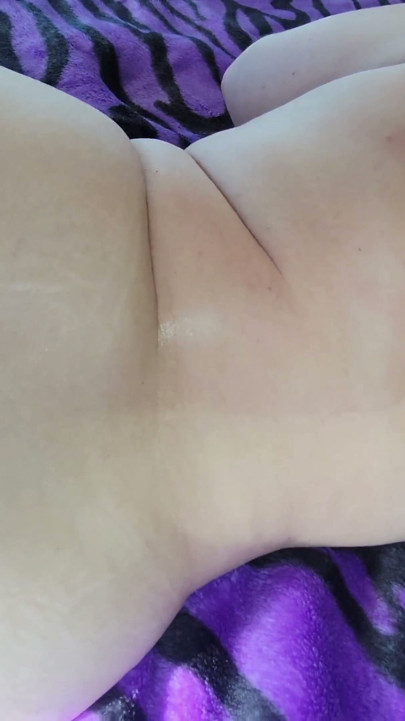 Oiled up phat ass Milf taking a pounding | Clip 1