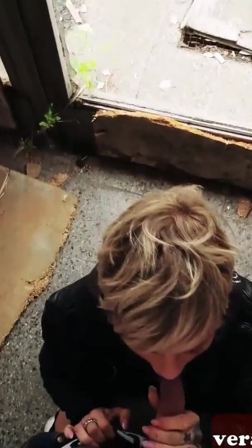 Skinny German Milf with short blond Hair in an outdoor fuck date | Clip 1