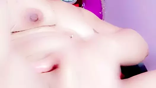 Ponindome Calientica Xtus Juguitos Super Deliciosos Y a Mi Clit Le Encan...