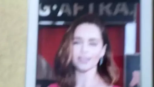 Benim ikinci emilia clarke cumtribute