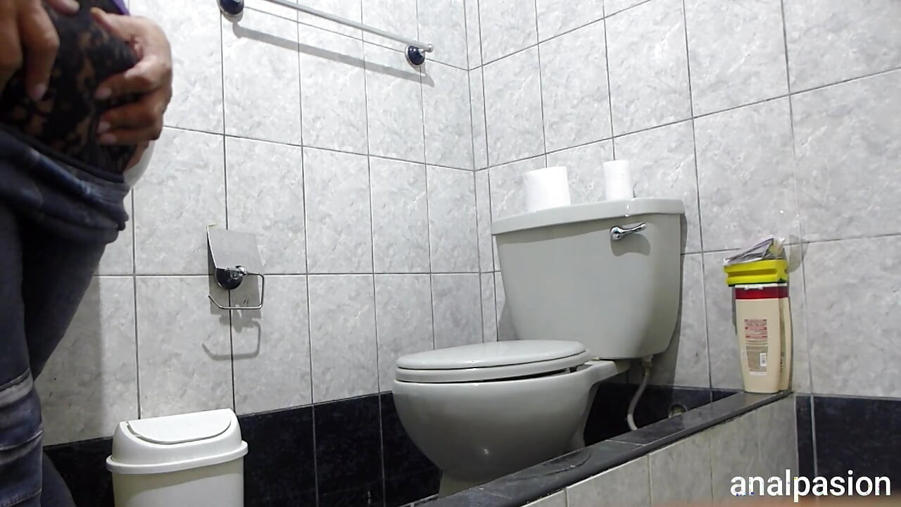 Intense Anal to Stepsister in Bathroom with Cumshot Inside the Ass