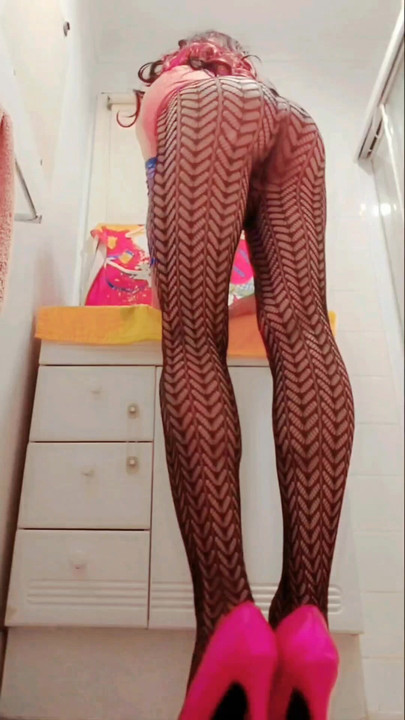 My dancing dress and print pantihose play