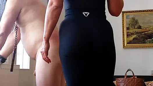 "Ben güç ve Venüs'ün mükemmel kombinasyonuyum. Ayaklarıma uzan, köle. Başka seçeneğin yok. Ben senin tanrıçanım."