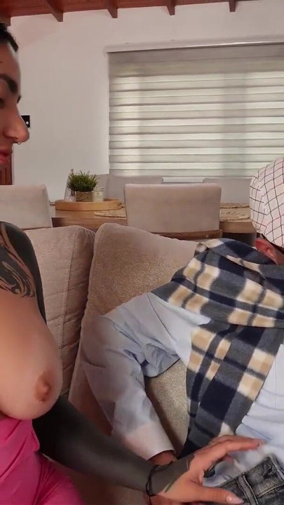 Girl with the perfect ass, she takes away my rheumatism with some good rides - Pipeboy1 | Clip 1