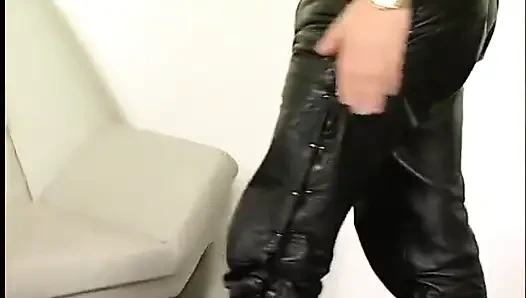 Blonde babe thrusts her pussy with a massive dildo