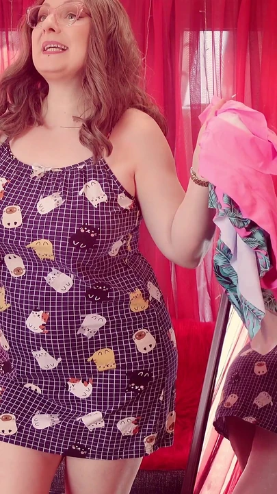 Try on Haul: Chubby MILF and 2 Swimsuits! Big Ass and Natural Tits Curvy Body. Arya Grander