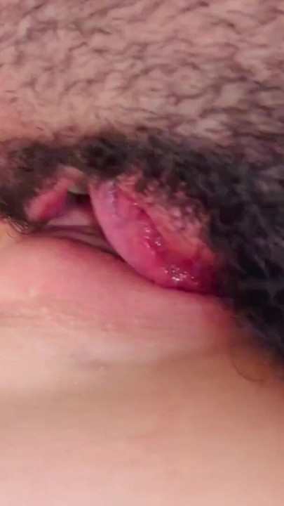 Intense CloseUp Pussy Eating, Bearded Guy Makes Her Cum Hard With His Tongue | Clip 1