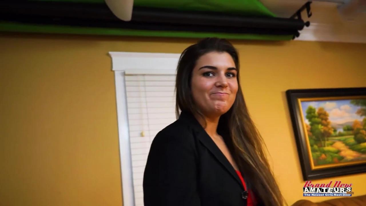 Vicky Swallows The Thick Load Of Cock In Her Audition Blowjobs!