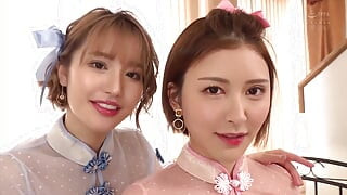 내가 사정해도 그녀는 여전히 나에게 펠라와 가슴을 내게 가까이 줘. 2부