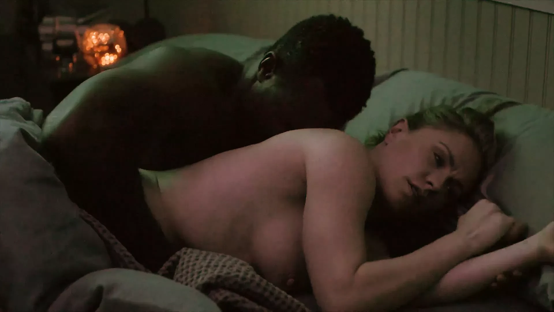 Anna paquin sexscen - affären s05e01 (ingen musik)