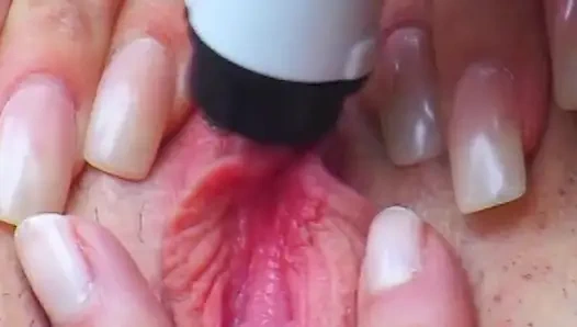 Lesbische Abenteuer im Garten