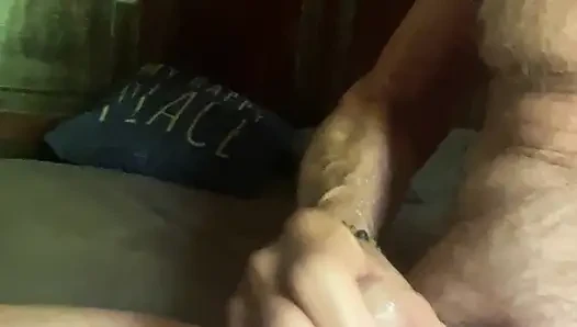 Uzun süre yarağımla oynadıktan sonra hızlı boşalma!