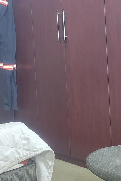 让我们操我的女朋友, 哥们