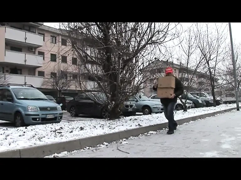 MILF with Shaved Pussy Fucked and Cumshot on Huge Tits by Big Amateur Cock