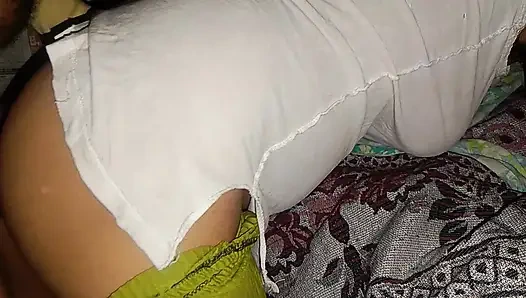 Hintli desi ateşli kız ilk kez gaand chudai, yerel köylü kızı ilk kez seks videosu