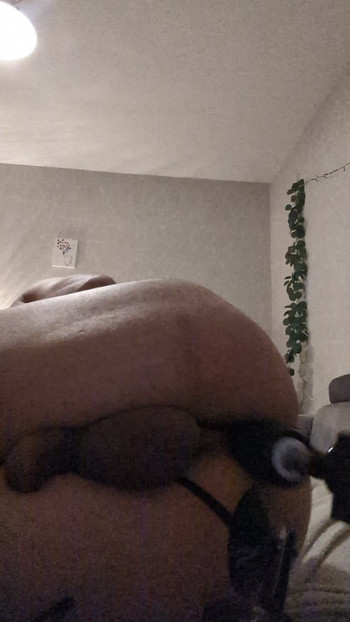Fuck Maschine fuck my butt hole with string