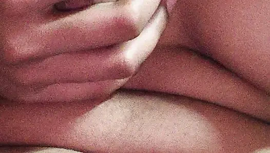 Красивая в помещении