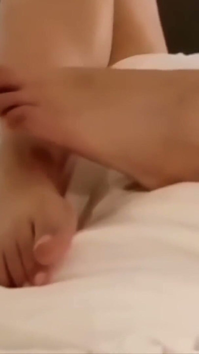 Min meget hårde pik efter cumload var stadig hård og klar til mere | Klip 1