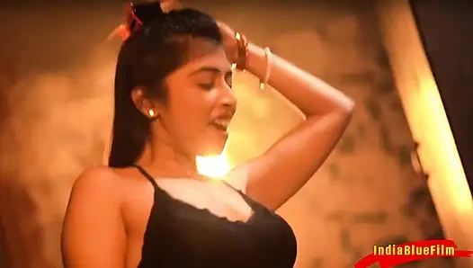 Burha sasur aur sexy bahu..