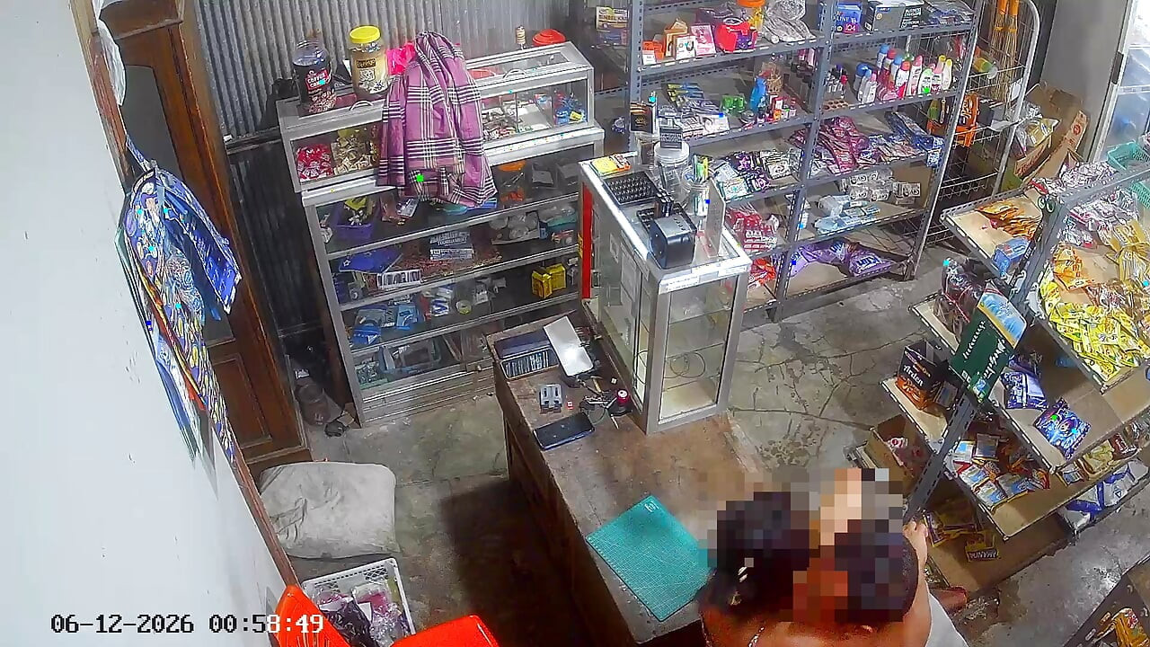 Eu estava no telefone com minha ex-namorada, fui à casa dela