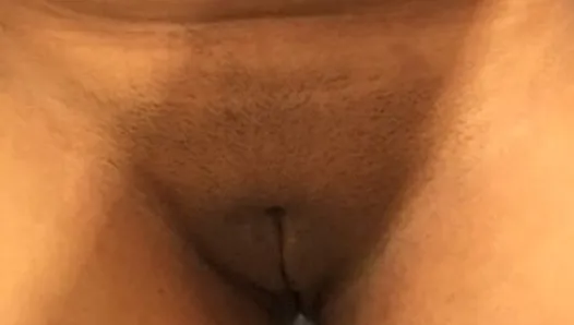 Indian solo girl – vegetable pussy fucking