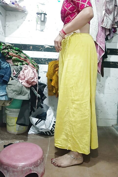 Priya bhabi blusa show aberto