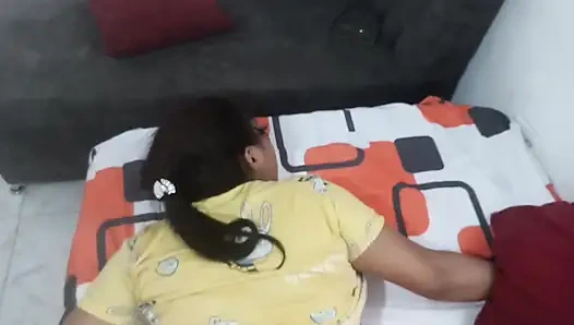 Cewek ini ngentot kepalanya - pov