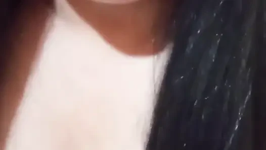 Saunada arkadaşımla azgın hikayemi anlatacağım, lezbiyen sekste makaslama ve çekicilik.