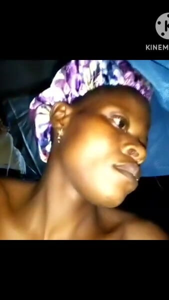 Mulher casada infiel peituda fodida pelo vizinho | Clipe 1